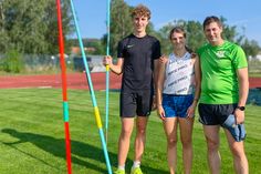 Lasse Dornbusch, Katharina Grubitzsch und Sebastian Plotz von der SG Weißig laden zum diesjährigen Hochlandlauf.