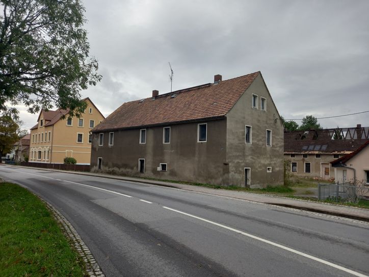 Der Leipziger Hof im Ortsteil Kleinsaubernitz soll abgerissen werden.