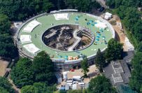Das neue Orang-Utan-Haus sieht aus der Luft ein bisschen wie ein Donut aus.