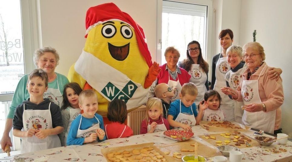 PIRnchen mit Kindern, Senioren und Mitarbeiterinnen der WGP sowie des ATZE e.V. (Fotos: PR)