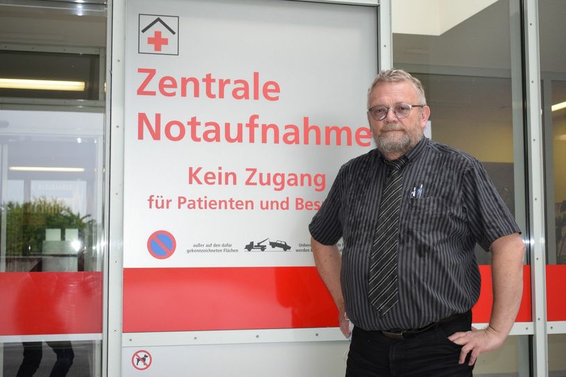 Der Geschäftsführer der Oberlausitz-Kliniken, Herr Reiner E. Rogowski, muss in seinen Kliniken den Besucherverkehr kurzfristig unterbinden. Foto: spa