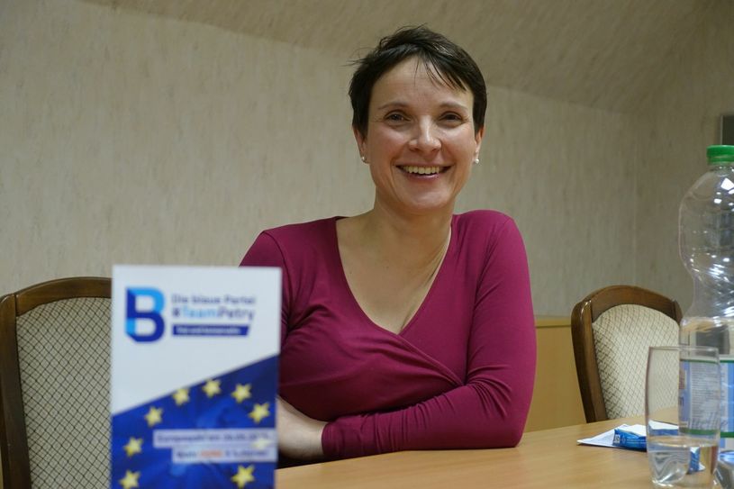Frauke Petry nach dem Bürgergespräch in Altenberg. Foto: Schramm