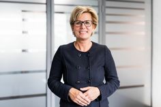 Im Teil "Antworten der Ministerin - 02" gibt Ministerin Barbara Klepsch Antworten zur Problematik »geringe Wertschätzung und schlechte Bezahlung der Pflegekräfte«. Foto: SMS