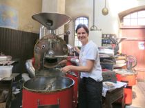 Die Impulsexkursion »Neue Wege für die Gastronomie« machte auch Station in der Kafferösterei bei Susanne Rudolph in Milkel.