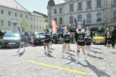 Der Großenhainer Hauptmarkt und der Frauenmarkt werden beim Autofrühling am 22. April wieder zur Ausstellungsfläche für die Neuwagen der renommierten Autohäuser der Region.