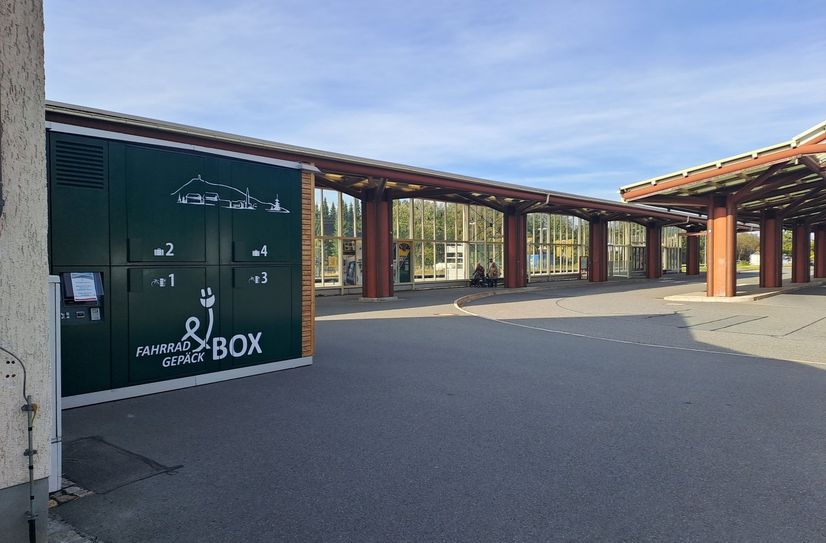 Die Fahrradbox am Bahnhof Altenberg.