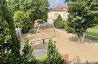Herrliches Außengelände der Grundschule Ragewitz und des Hortes.
