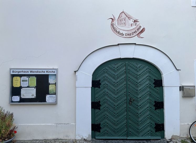 Im Bürgerhaus Wendische Kirche in der Baderstraße 10 in Senftenberg wird am Sonntag zu einem Familiengottesdienst geladen.