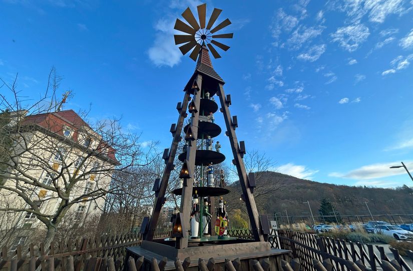 Die Pyramide auf dem Neumarkt.