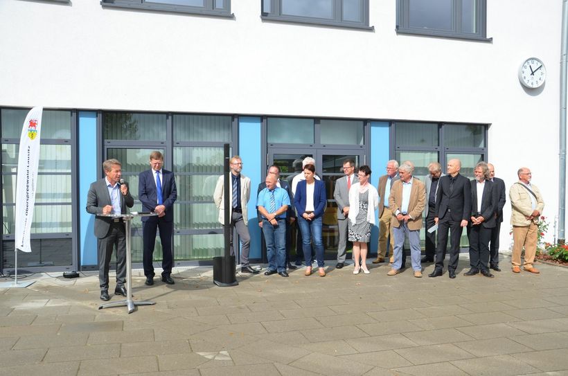 Begrüßungsworte von Günter Baaske, Minister für Bildung, Jugend und Sport und... Foto: Landkreis OSL