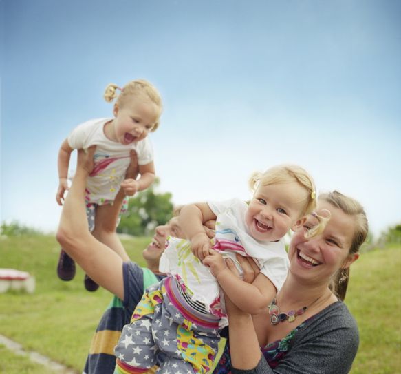 Zwillinge und Mehrlinge sind immer etwas Besonderes. Foto: Netzwerk Gesunde Kinder/Christiane Wöhler