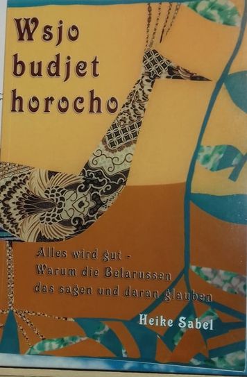 Das Buchcover von „Wsjo budjet horocho: Alles wird gut“.  Foto: Wo