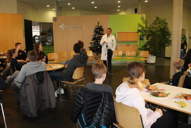 Begrüßung aller Gäste durch CA Dr. med Heubner. Foto: Büttner