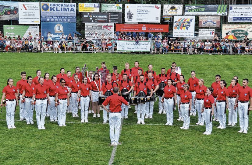 Die Erwachsenenabteilung des Zabeltitzer Spielmannzug errang bei den diesjährigen Sächsischen Meisterschaften auf eigenem Platz die Silbermedaille.