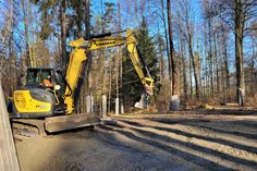An der Ziegenrückenstraße zwischen Hocksteinschänke und Waltersdorf sind die Baumaßnahmen für den Bau des ersten Löschwasserbehälters der Stadt Hohnstein im Nationalpark angelaufen.