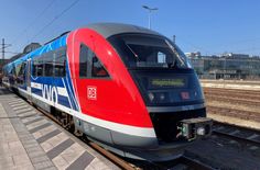 Der Müglitztal-Triebwagen vom Typ Desiro pausiert noch bis 10. bzw. 31. August auf der Strecke zwischen Heidenau und Altenberg.