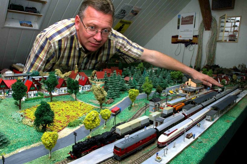 Hobby-Modelleisenbahner Frank Neubert. Foto: FF