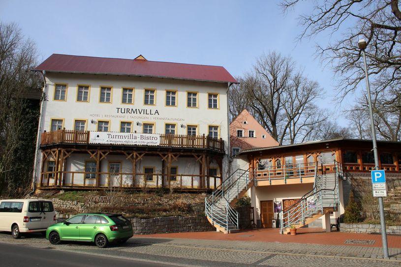 Die Turmvilla Bad Muskau. Hier hatte es im Januar 2019 gebrannt. Foto: Tony Keil