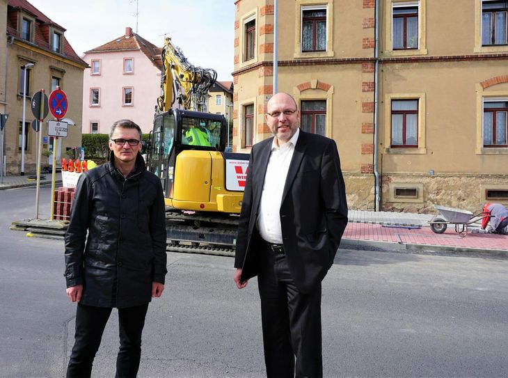 Besichtigung durch OB Olaf Raschke und Ulrich Weber.