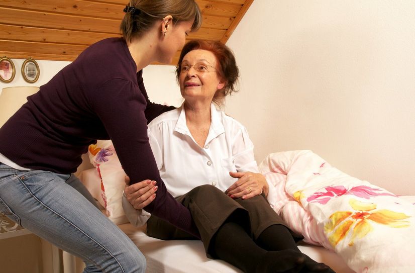 Plötzlich Pflegefall. Zum Kummer kommen noch die Kosten, die viele Familien immer mehr belasten.