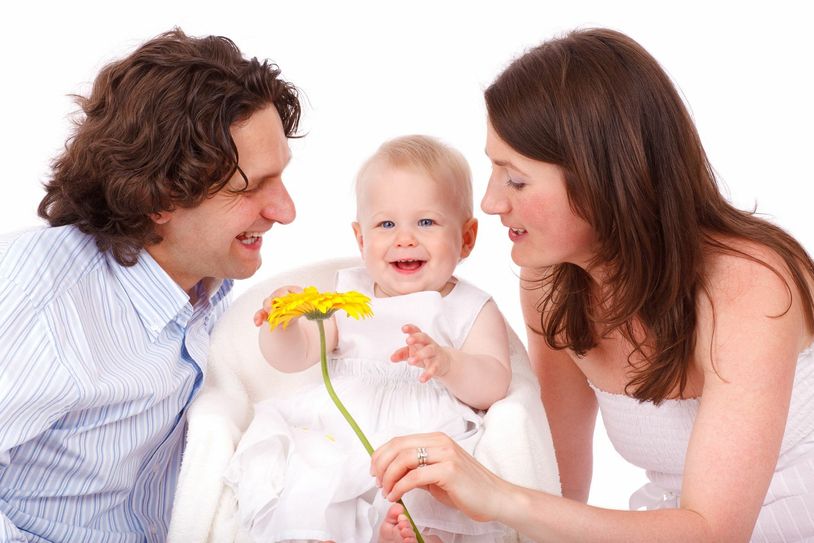 Die Liebe einer Familie ist durch keine staatliche Hilfe zu ersetzen. Deshalb ist auch die Unterbringung in einer fürsorglichen Pflegefamilie für die meisten Kinder die richtige Entscheidung. Wegen der Vielfalt der Charaktere und Vorgeschichten steigt die Nachfrage nach Pflegeeltern für eine passgenaue Zusammenführung.  Foto: Pexels