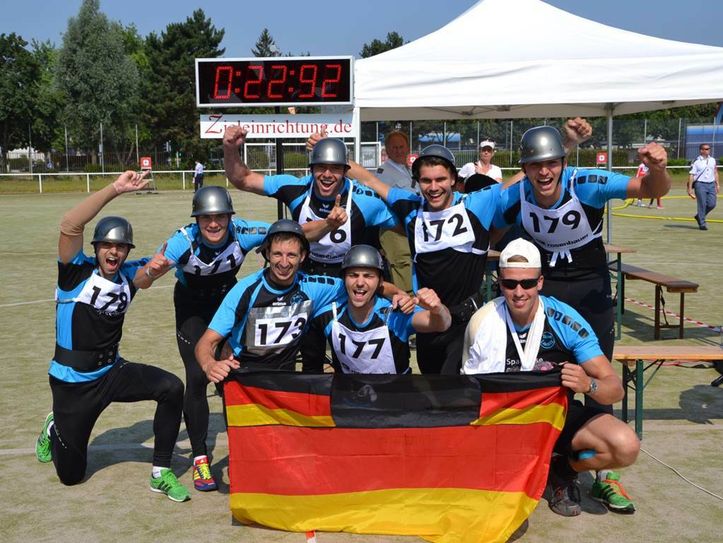 2013 holte das Team Lausitz überraschend den Olympiasieg in der Disziplin "Löschangriff nass". Foto: Bastisch