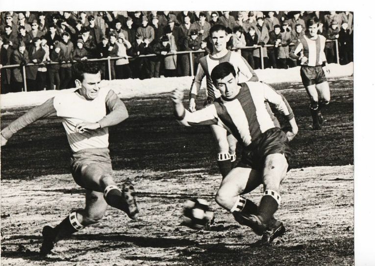 Peter Effenberger am 12.10.1969 beim Heimspiel gegen KKW Nord Greifwald, das Spiel endete 3:2, zweifacher Torschütze: Peter Effenberger. (Foto: Szewczyk)