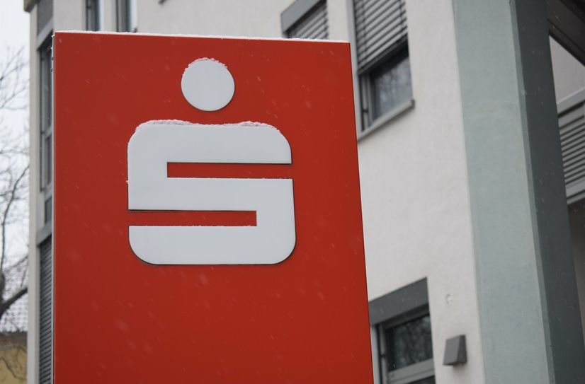 Im März wurden Sparkassen-Kunden von Betrügern heimgesucht.