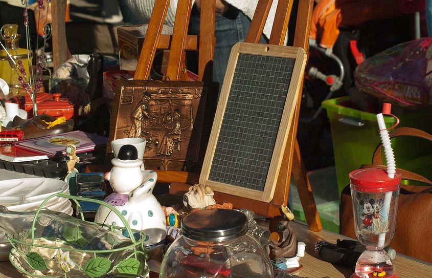 Der Höfeflohmarkt ist nicht nur eine Verkaufsveranstaltung, sondern auch ein Treffpunkt für die Nachbarschaft und ein kulturelles Highlight in Ströbitz.