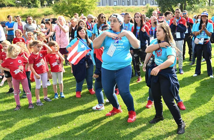 Teams aus Puerto Rico und Sportler bzw. Sportbegeisterte aus Dresden hatten an zahlreichen Stationen Spaß.
