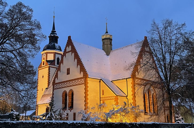 Den Winter hat die Klettwitzer Kirche überstanden. Jetzt im Sommer gastiert dort am 30. Juni der Chor »Camerata Lusatia«.