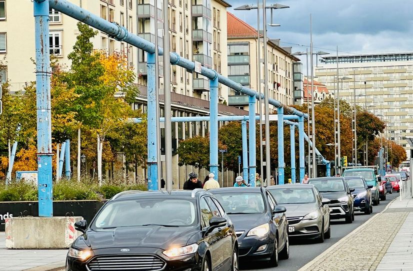 Die blauen Rohre sollen auch hier bald verschwinden.