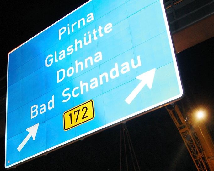 Autobahnabfahrtsschild auf die B 172. Foto: Archiv