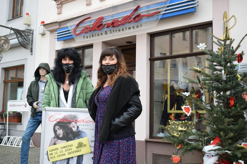 Auch im Bekleidungsgeschäft Colorado am Altmarkt können die Kunden am Samstag bis 18 Uhr shoppen gehen. Foto: Sandro Paufler