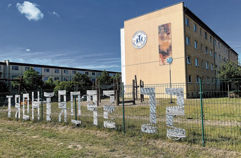 Wunschobjekt für einen Umzug des Obdachlosenheimes ist für die Stadtverwaltung der Sporthort an der Freitaler Straße.