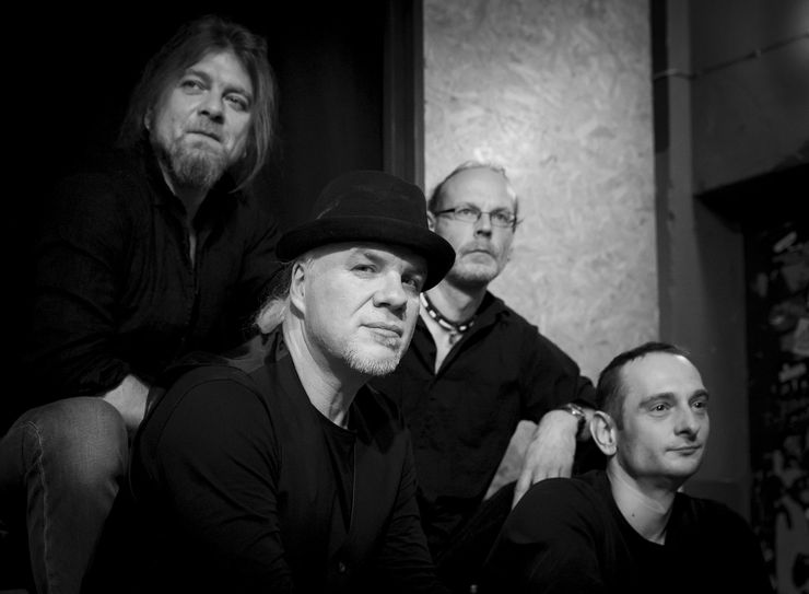 "Subway to Sally"-Frontmann Eric Fish & Friends spielen am Samstag, 15. Juni, in der Galerie "FLOX" in Kirschau. (Foto: Uwe Nimmrichter)