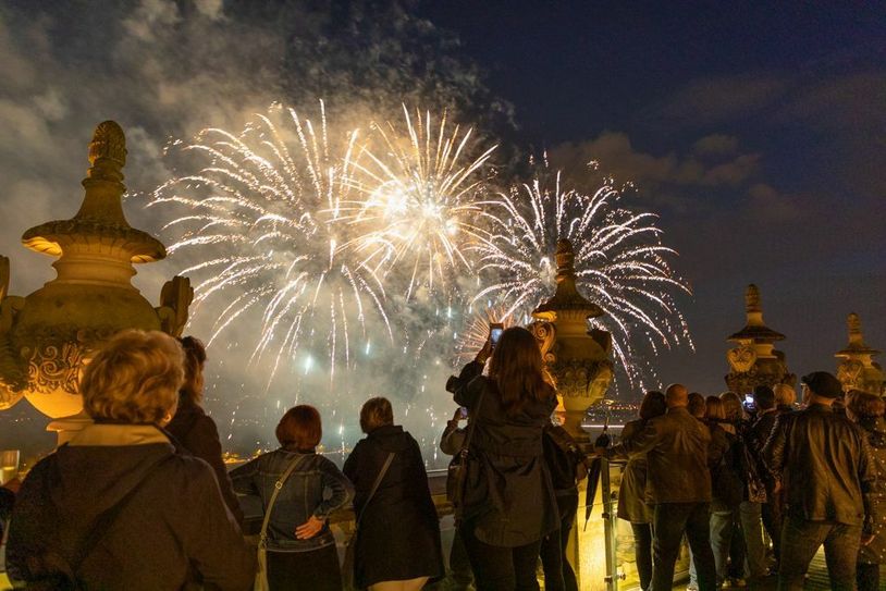 Immer wieder ein Erlebnis: Feuerwerk von/mit Matthias Kürbs. Foto: Bahrmann