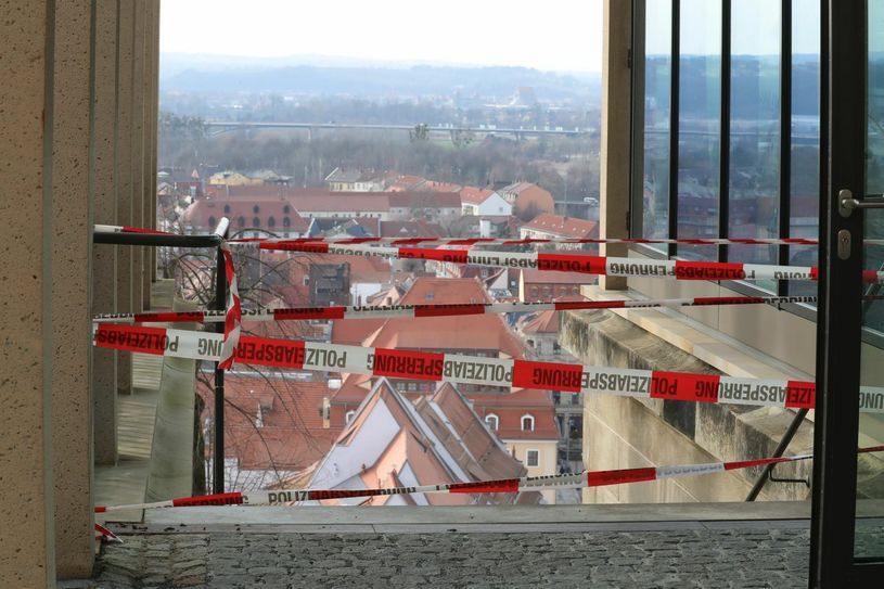 Pirna, vom Schloss Sonnenstein aus gesehen, Blick über die Altstadt, Innenstadt, mit Rathaus, St. Marien Kirche