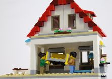 Wie wollen wir wohnen? Darüber haben Jana und Peter Brickmeier lange nachgedacht. Foto: Schramm