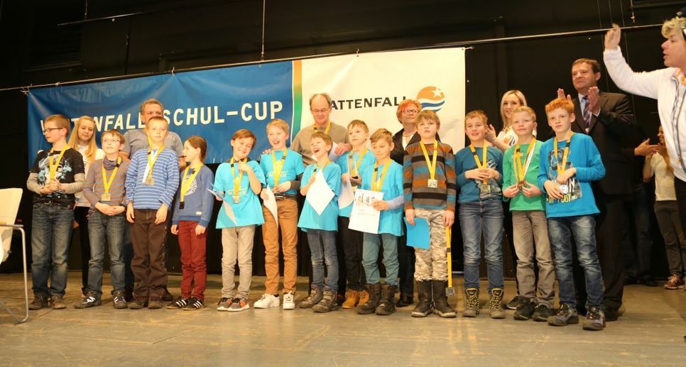 Runde 200 junge Denksportler kamen am Wochenende in Weißwasser zusammen. Foto: Vattenfall