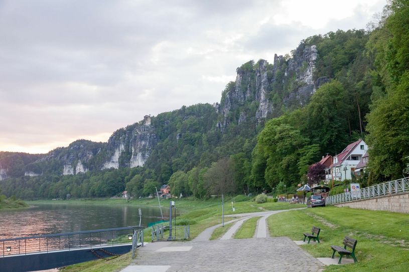 Die Unfallstelle liegt nahe der Bastei.
