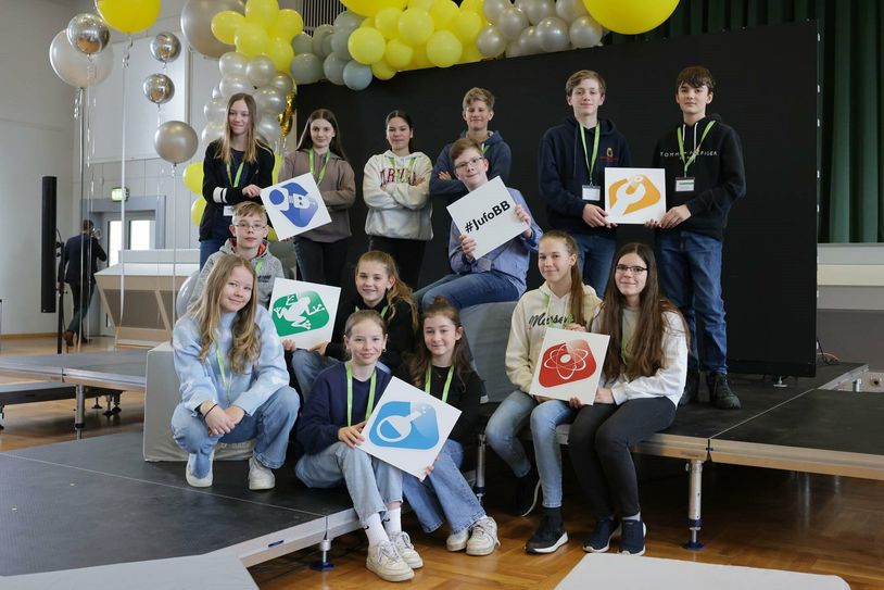 Erstmals nahmen Jungforschende der Juniorsparte »Schüler experimentieren« bei »Jugend forscht« teil.