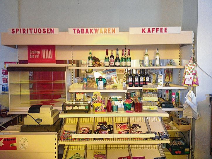 Im Laden ist die Zeit stehen geblieben. Foto: Schramm