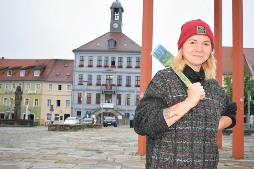 Anja Herzog und ihre Mitorganisatoren lassen Bischofswerda künstlerisch neu aufblühen. Wer möchte, kann sich auch als Pate der Künstler engagieren und sich bei der Gestaltung der Stadt mit einbringen. Foto: spa