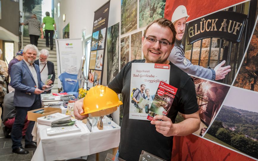 Mario Scheinert von der Touristinformation Bad Gottleuba- Berggießhübel auf der Tourismusbörse in Bad Schandau (Archivbild 2017).