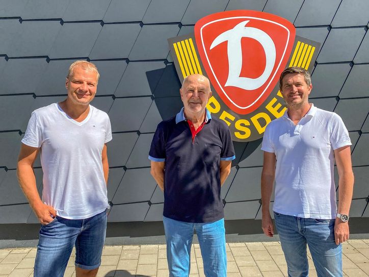 Nach­wuchs­lei­ter Sport Jan Sei­fert, Über­g­angs­ko­or­di­na­tor Hans-Jür­gen "Han­si" Krei­sche und Sport­ge­schäfts­füh­rer Ralf Be­cker. (v.li.) | Foto: PR / SG Dynamo Dresden