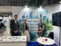V.l.: Dr. Markus Niggemann, Kerstin Jorna (Director General EU COM) und Maria Marquardt