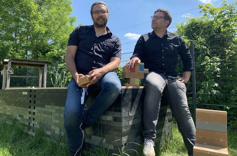 Max Stauß und Oliver Tschentscher haben den "Maxoli"-Baustein  ertüfftelt.