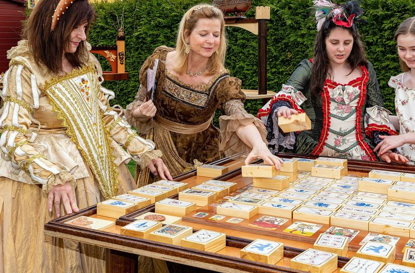Barockes Mah Jong im XXL-Format.