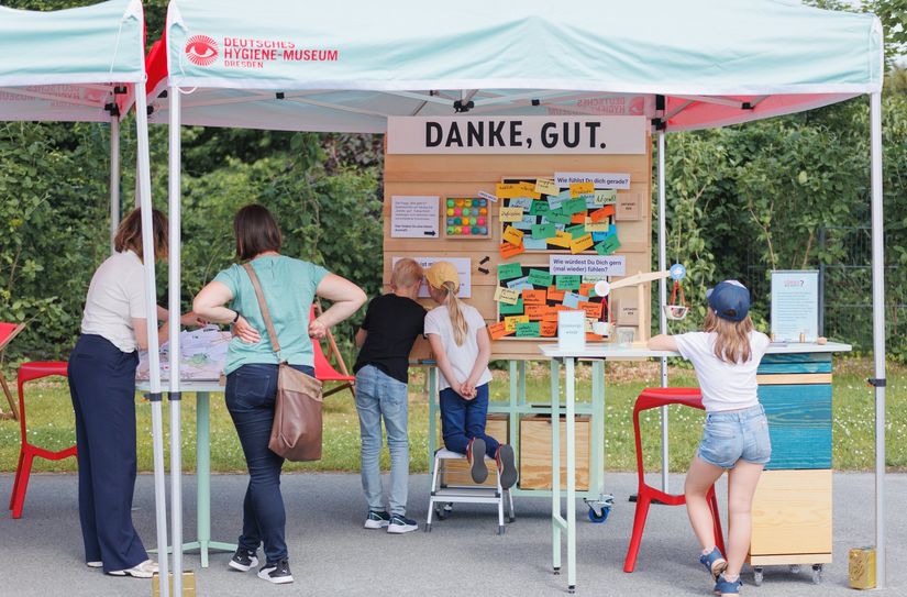 Die mobile Station von »Löbau, wie geht‘s« ist am Sonntag auf dem Flohmarkt im Messepark zu finden.